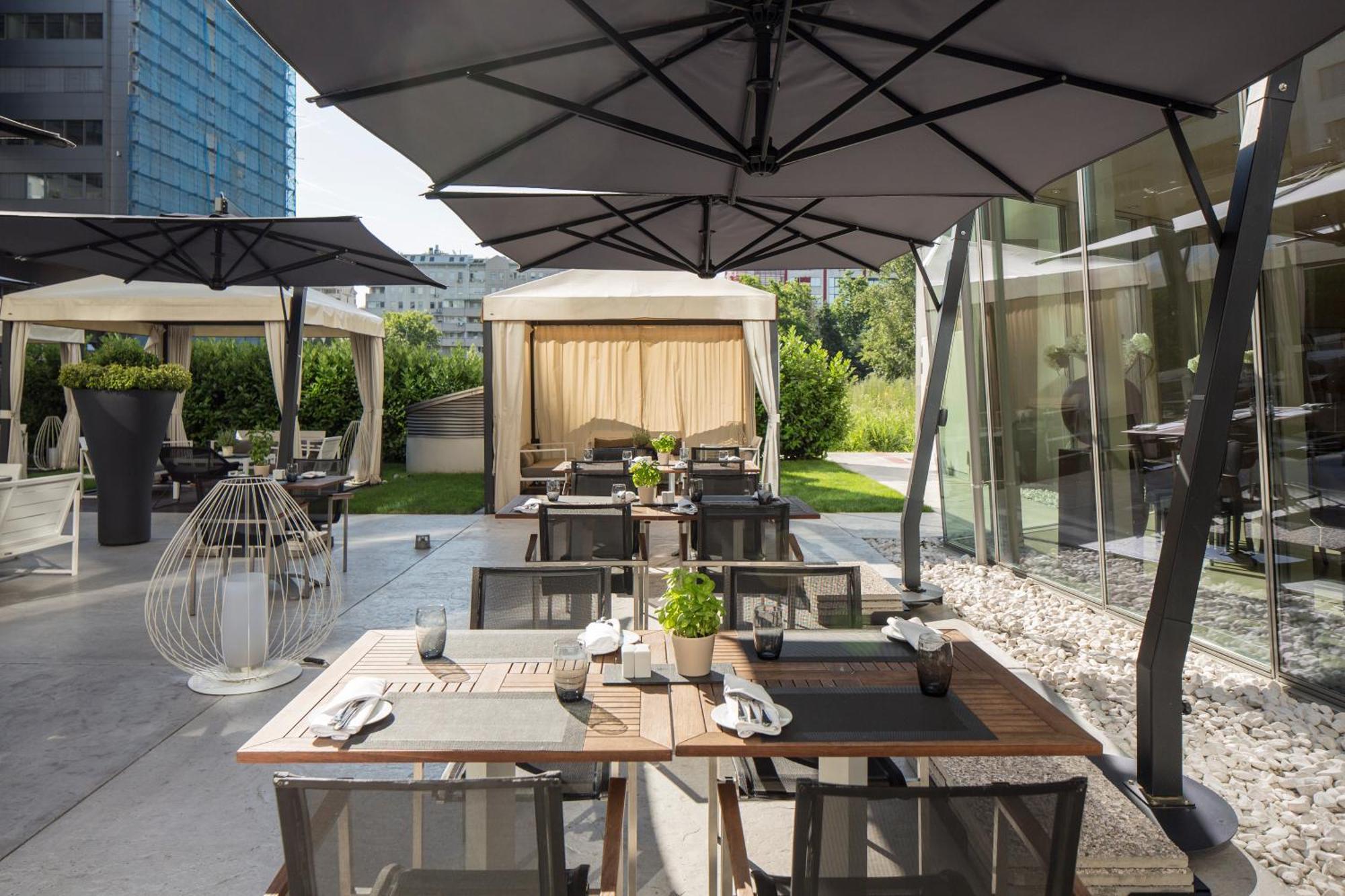 Falkensteiner Hotel Belgrade Superior Belgrado Exterior foto